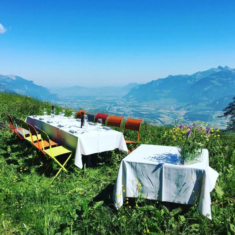 Whitepod Image2 768x768