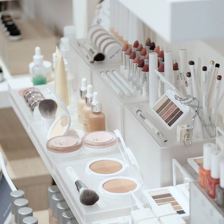 OneFineSecret Image3 1 768x768