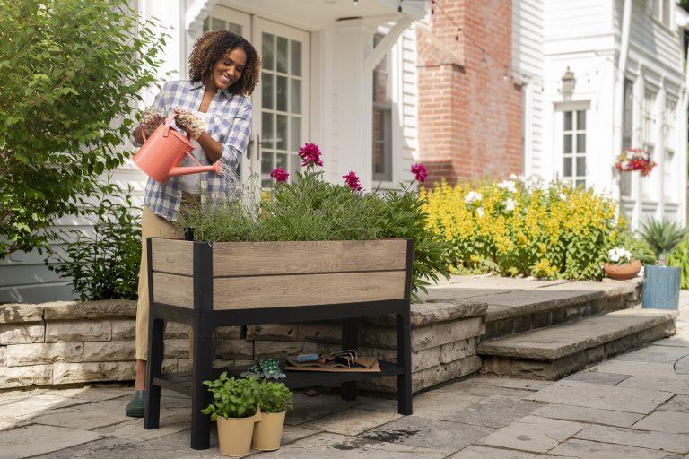 Keter 04 Shot08 GardenBed 1163 768x512